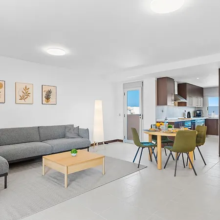 Family Deluxe Apartament *