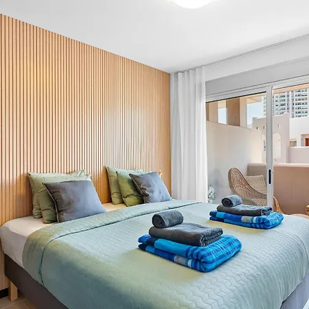 Family Deluxe アパート